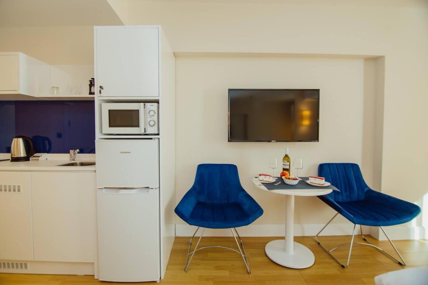ホテル Orbi City バトゥーミ エクステリア 写真